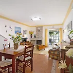 Casa Estrela Do Mar, 2 Quartos, De Sao Rafael, By Algarve Holidays Holiday home Albufeira