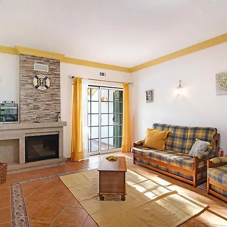 Casa Estrela Do Mar, 2 Quartos, De Sao Rafael, Holiday home Albufeira